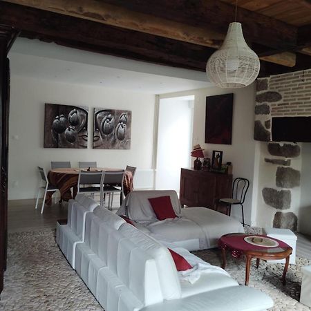 Gite Et Chambre D'Hotes Les Authentiques Saint-Estephe  Экстерьер фото
